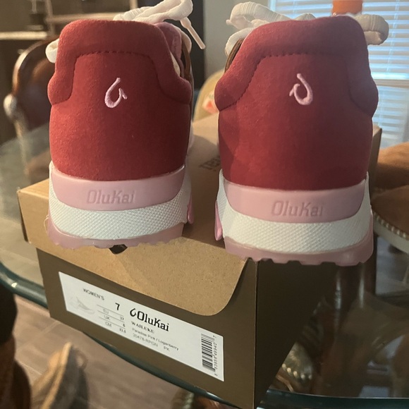 OluKai Wailuku Women’s Athletic Shoes - Picture 4 of 6